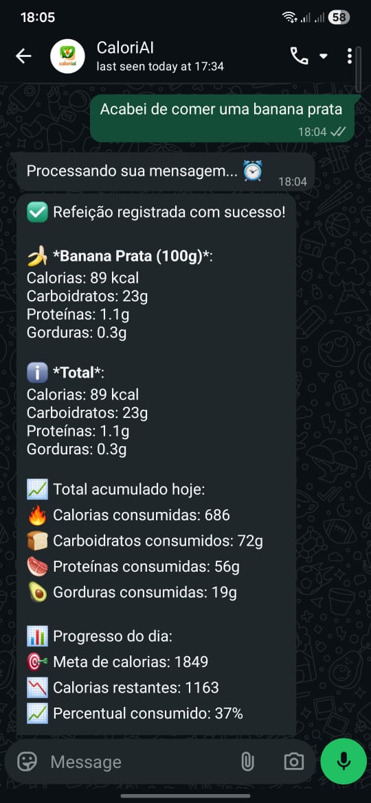 WhatsApp conversation with caloriAI